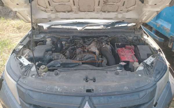MITSUBISHI DC HDX 4X4