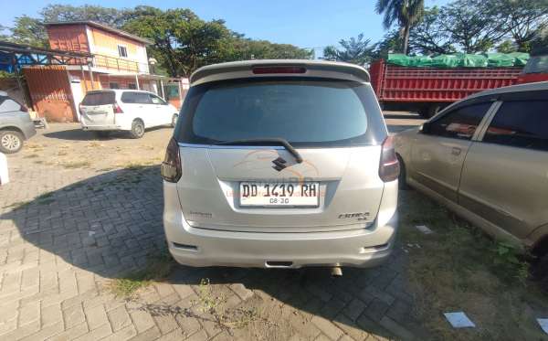 SUZUKI ERTIGA DX