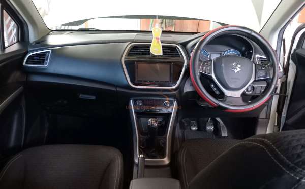SUZUKI S - CROSS