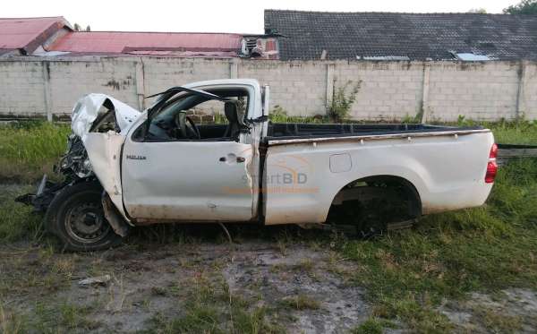 TOYOTA  HILUX  PICK UP