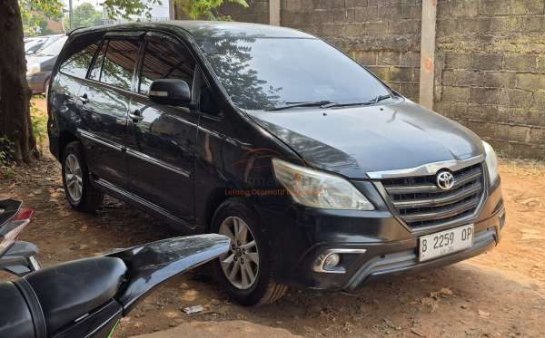 TOYOTA  KIJANG  INNOVA V