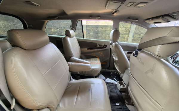 TOYOTA  KIJANG  INNOVA V