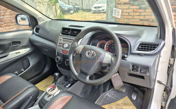 TOYOTA VELOZ 1.5