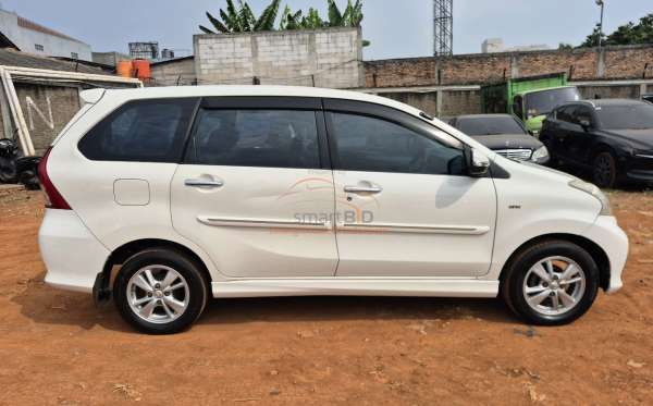 TOYOTA VELOZ 1.5