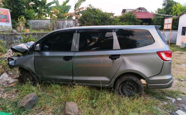 WULING CONFERO 1.5 DB