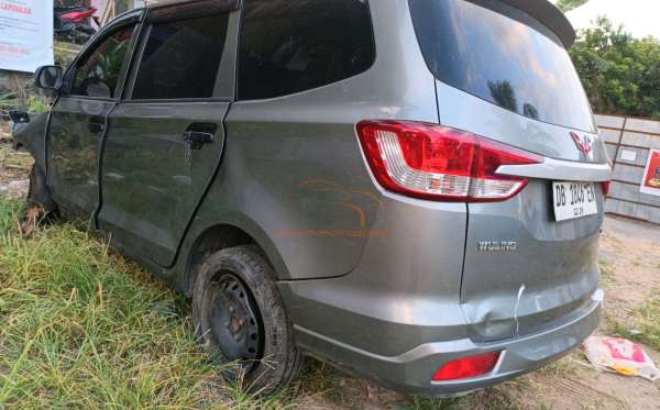 WULING CONFERO 1.5 DB