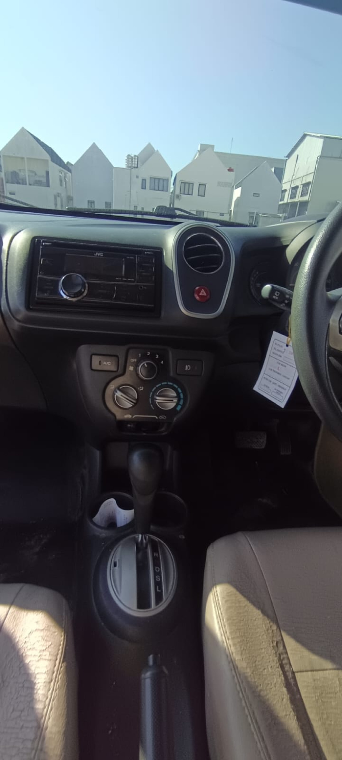 HONDA  MOBILIO  DD4 1.5E
