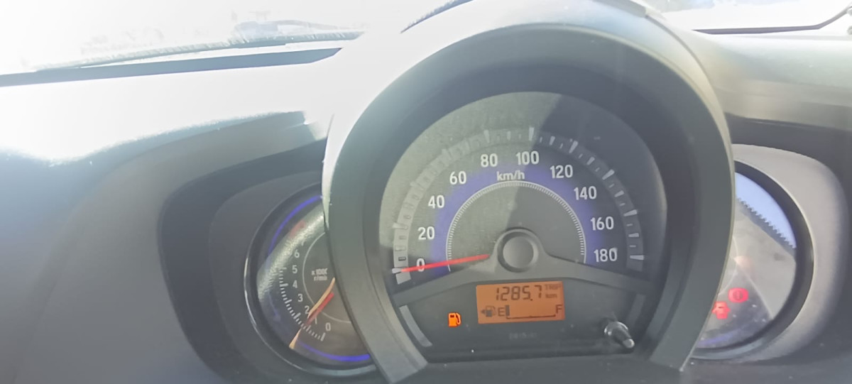 HONDA  MOBILIO  DD4 1.5E