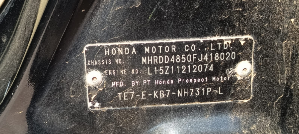 HONDA  MOBILIO  DD4 1.5E