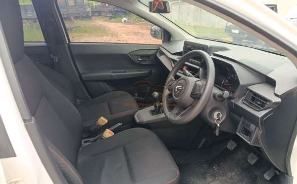 DAIHATSU AYLA