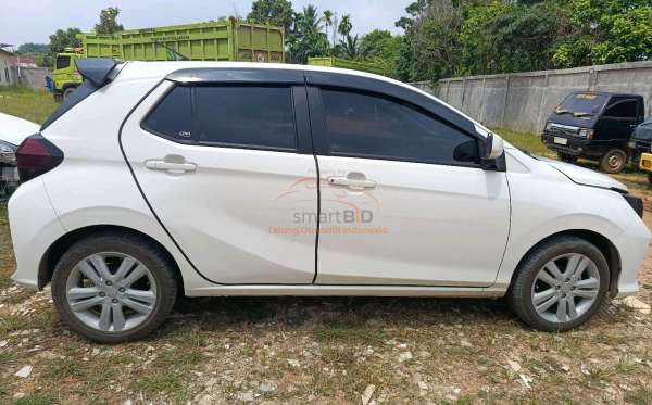 DAIHATSU AYLA
