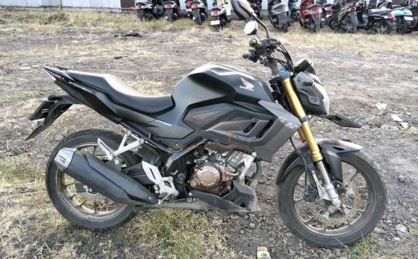 HONDA CB 150 R