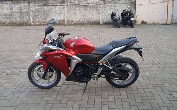 HONDA CBR 250