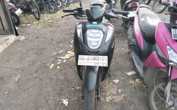 HONDA  GENIO