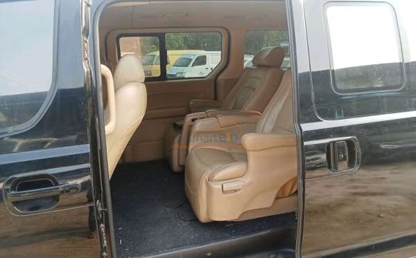 HYUNDAI H-1 2.4 AT