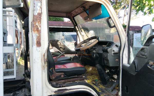 ISUZU NKR 71 HD E2-1