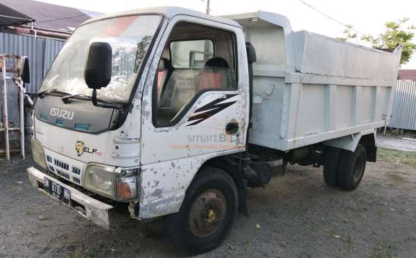 ISUZU NKR 71 HD E2-1