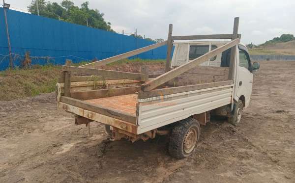 ISUZU PU