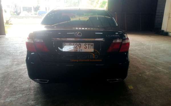 LEXUS LS 460L