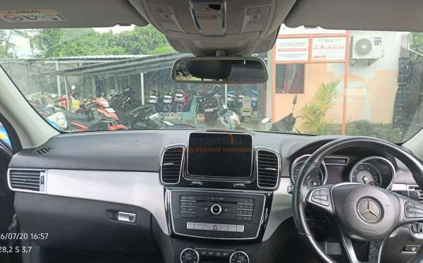 MERCEDES BENZ GLE 400