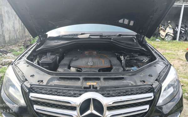MERCEDES BENZ GLE 400
