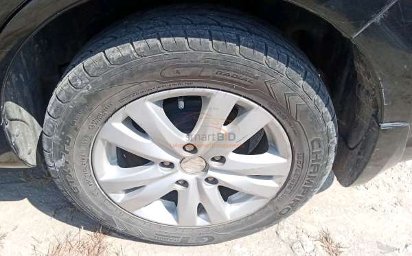 SUZUKI ERTIGA
