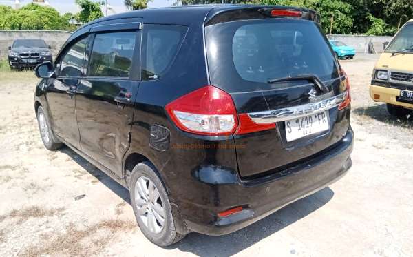 SUZUKI ERTIGA