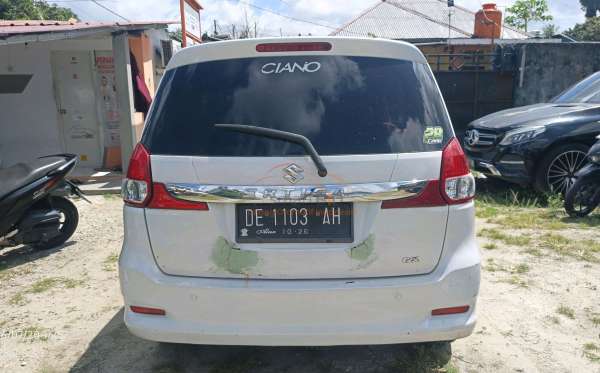 SUZUKI  ERTIGA  SDX