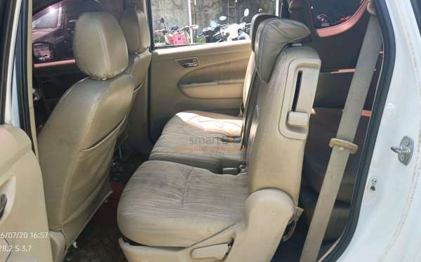 SUZUKI  ERTIGA  SDX