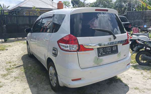 SUZUKI  ERTIGA  SDX