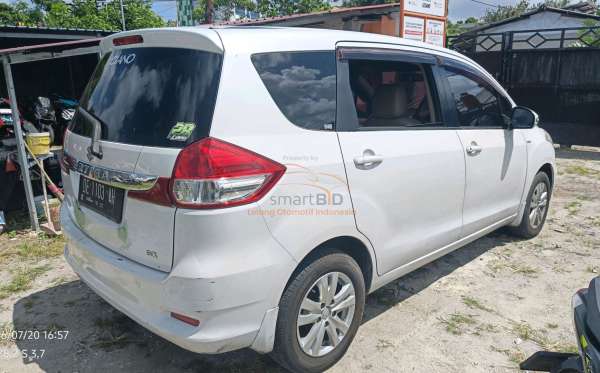 SUZUKI  ERTIGA  SDX