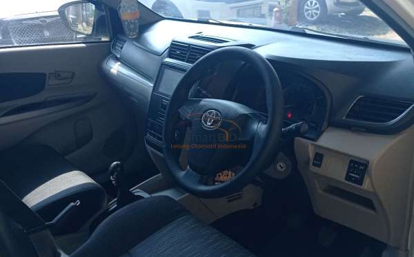 TOYOTA  AVANZA  1.3 G