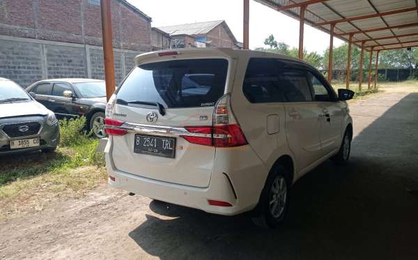 TOYOTA  AVANZA  1.3 G