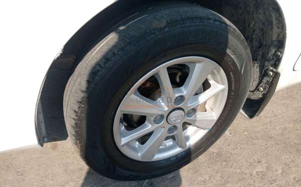 TOYOTA  AVANZA  1.3 G