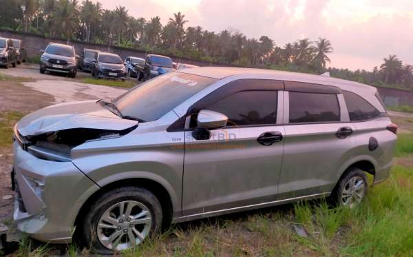 TOYOTA AVANZA 1.3 E