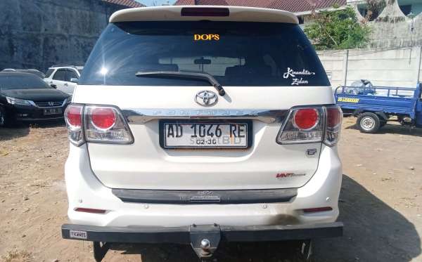 TOYOTA FORTUNER G 2.5