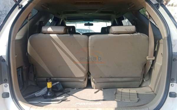 TOYOTA FORTUNER G 2.5