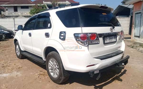 TOYOTA FORTUNER G 2.5