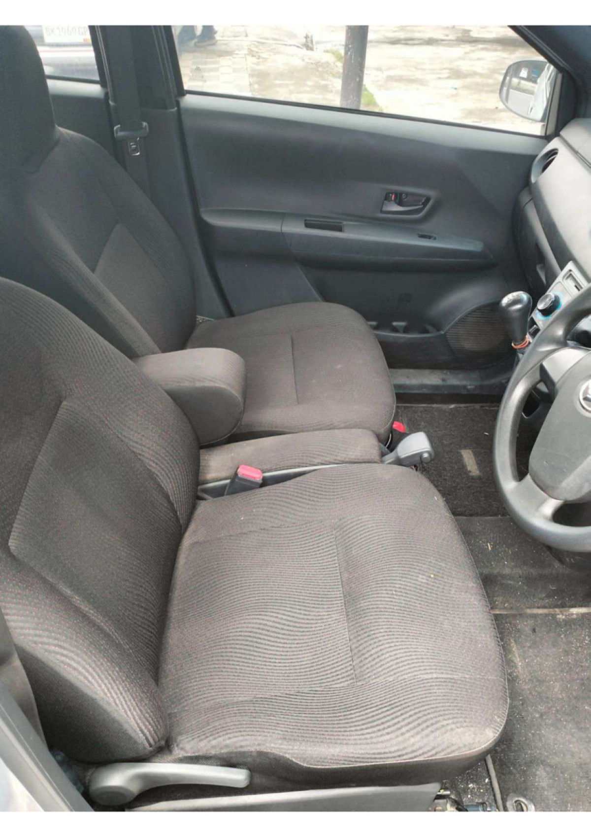 DAIHATSU  SIGRA  M
