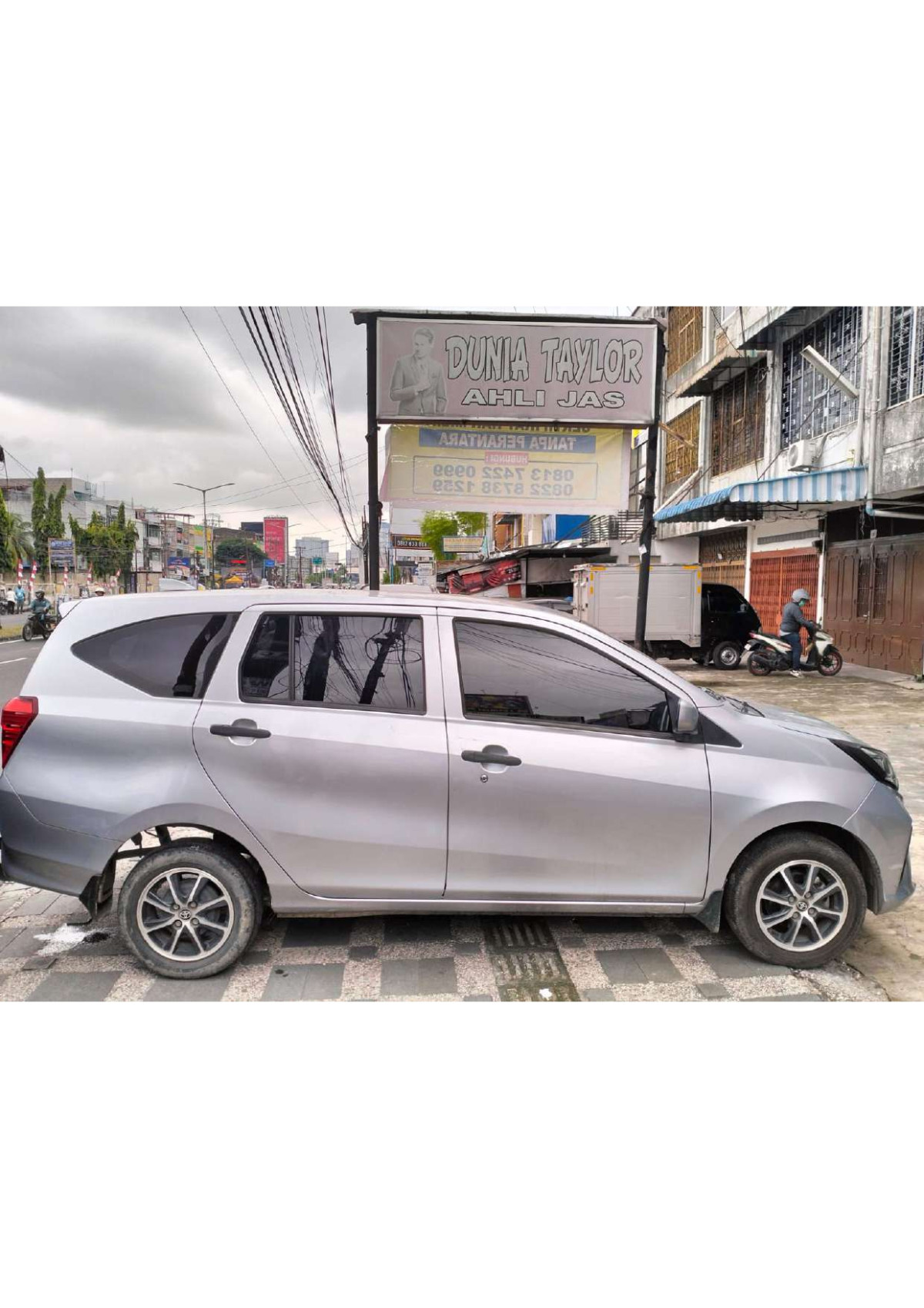 DAIHATSU  SIGRA  M
