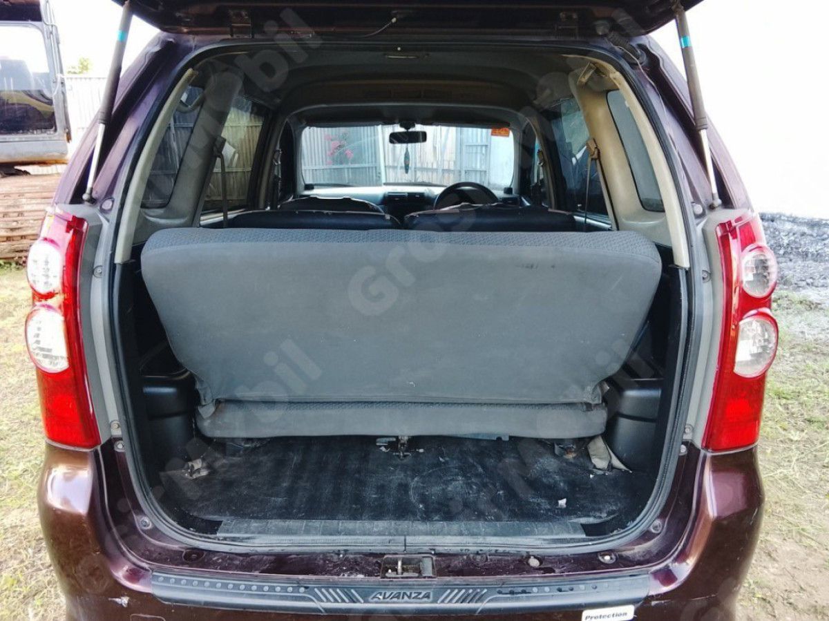 TOYOTA  AVANZA  1.3 G