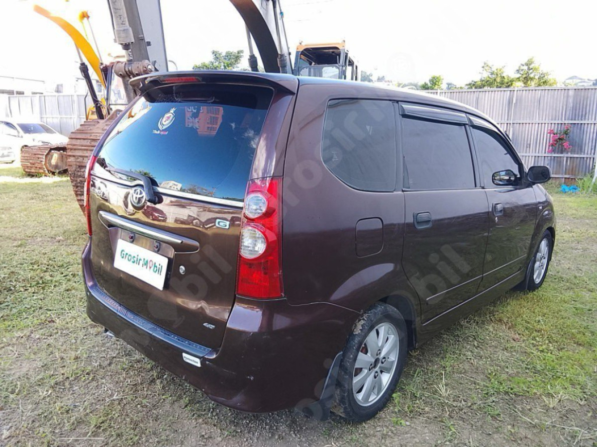 TOYOTA  AVANZA  1.3 G