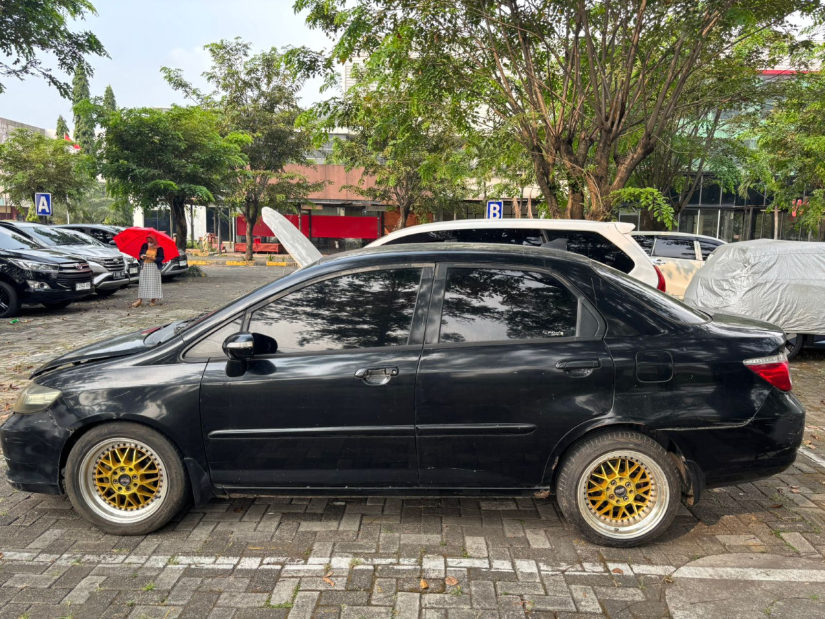 HONDA  CITY  GD8 1.5 VTI
