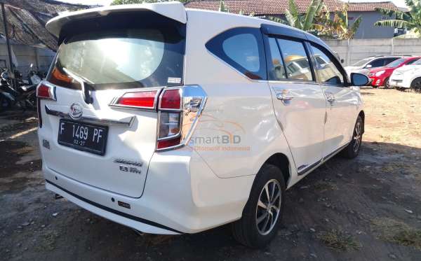 DAIHATSU SIGRA