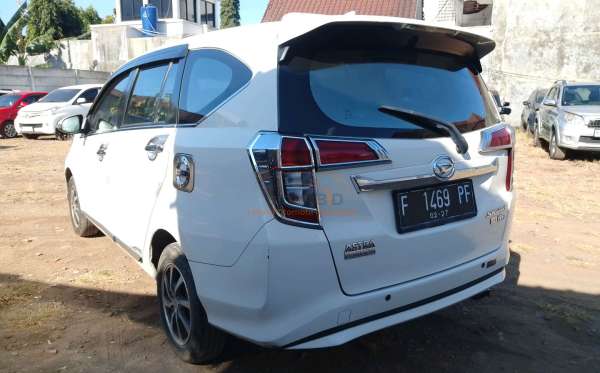 DAIHATSU SIGRA