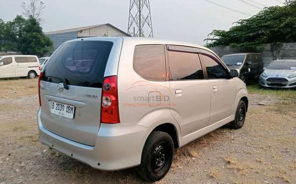 DAIHATSU  XENIA