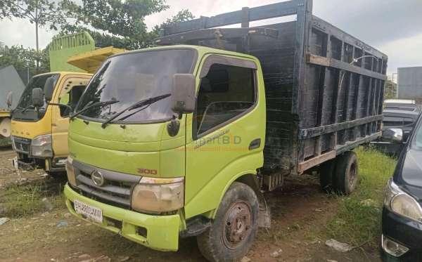 HINO 342R