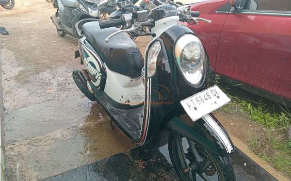 HONDA SCOOPY