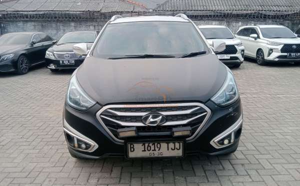 HYUNDAI TUCSON 2.0 2WD
