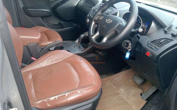 HYUNDAI TUCSON 2.0 2WD
